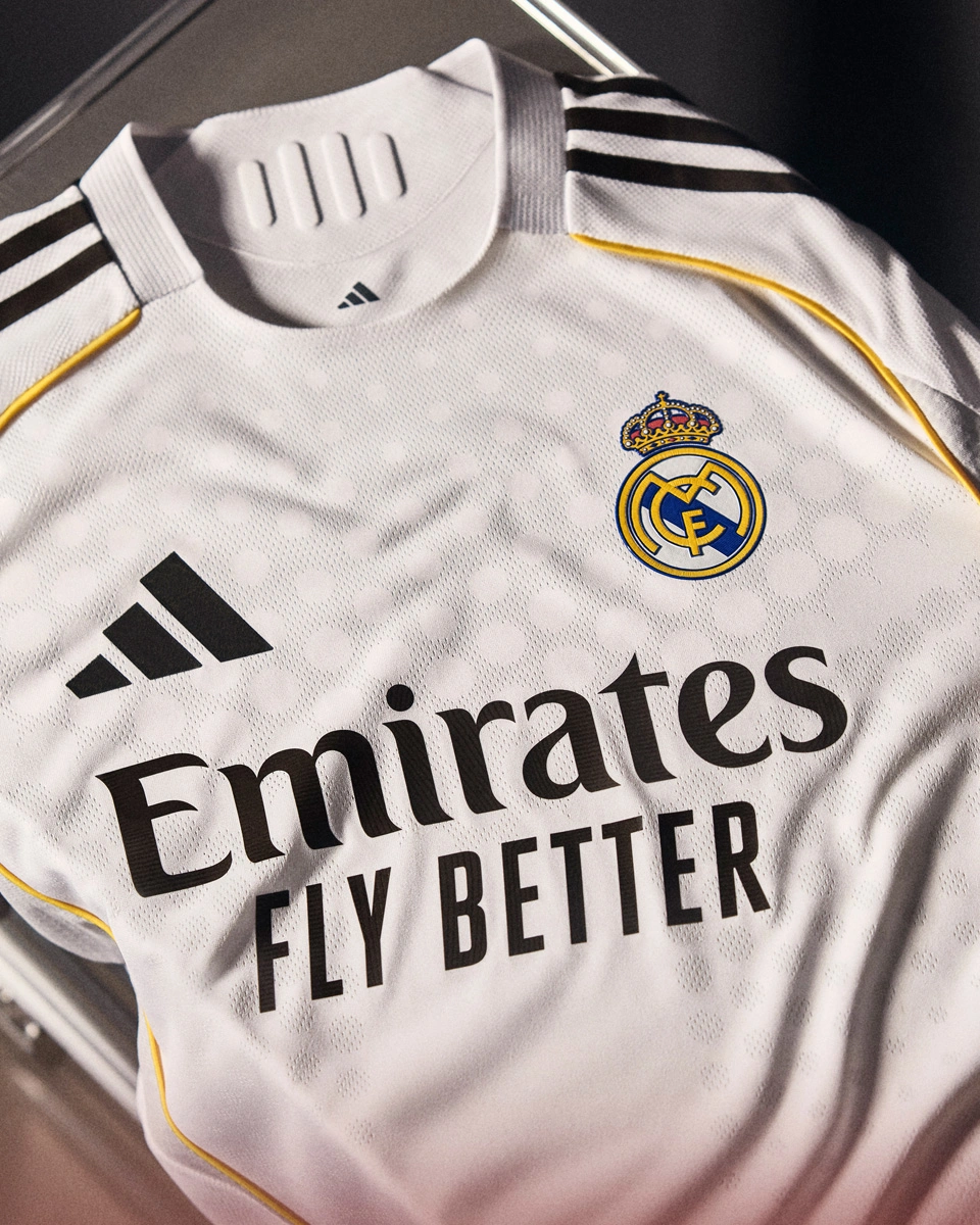 REAL MADRID HOME SOCCER JERSEY 2025/26