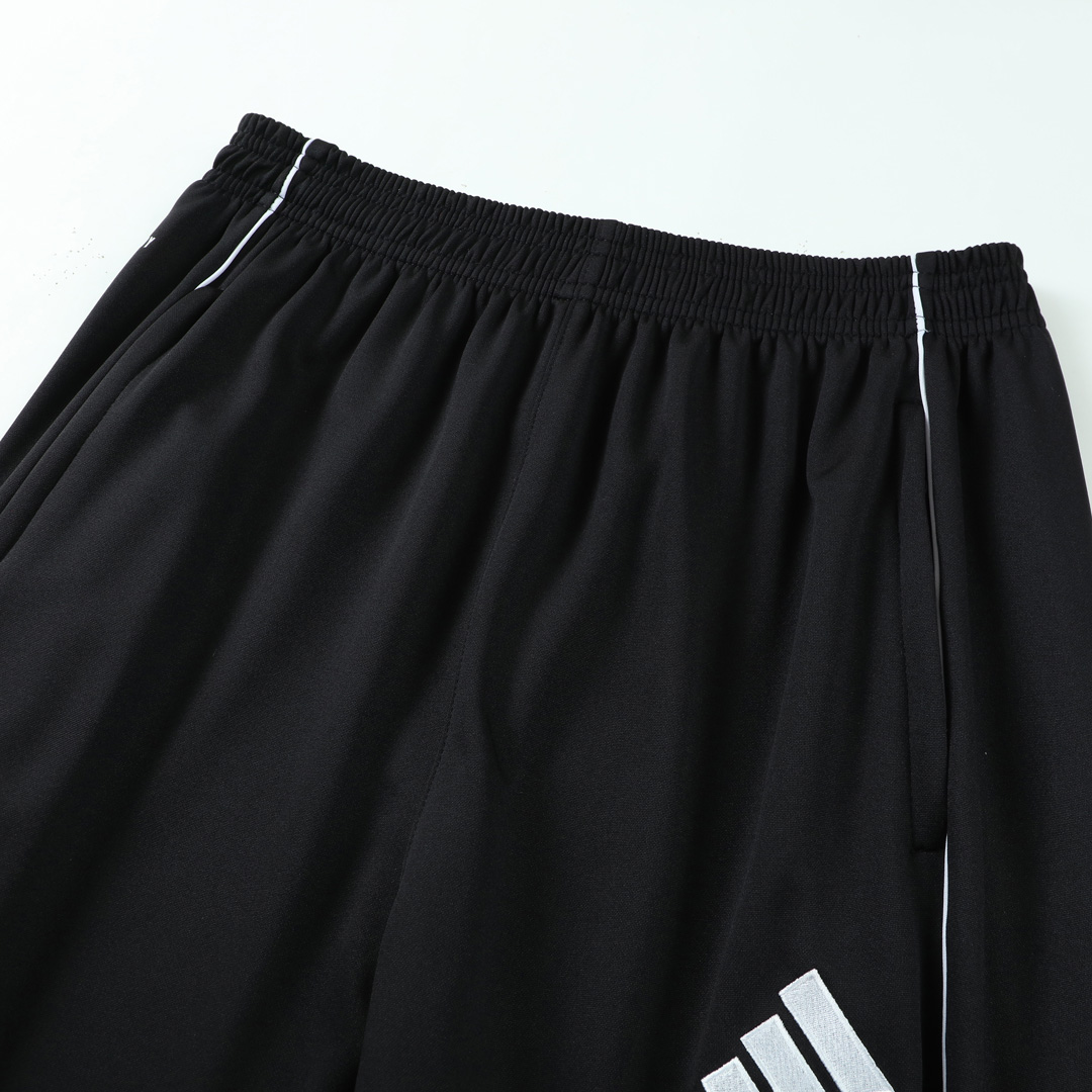 Real Madrid Training Jacket Kit 2025/26 - Black - Pro Jersey Shop